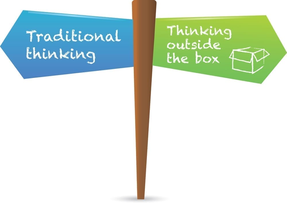 traditional thinking or thinking outside the box post sign