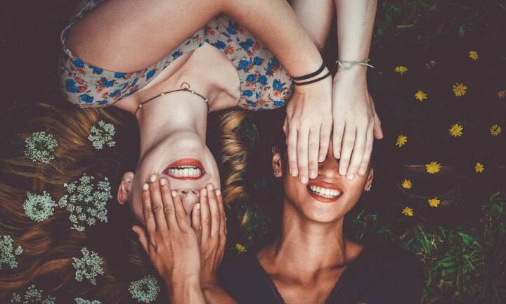 What Are the Qualities of a Good Friend? 11 Characteristics