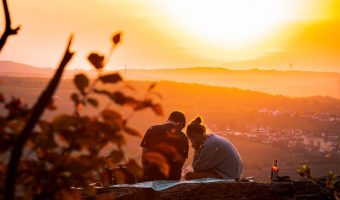 How to Comfort Your Girlfriend When She is Stressed