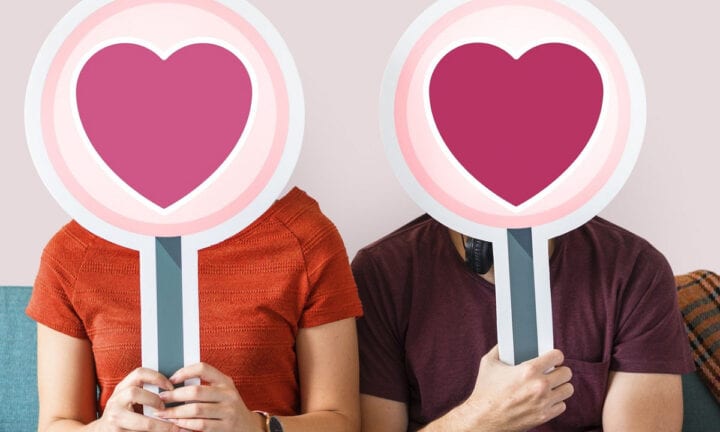 internet dating compared to romantic relationship