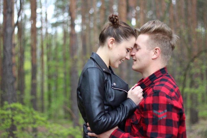 21 Terrific Ways to Make Him Obsessed with You