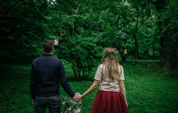 23 Obvious Signs He is Smitten by You
